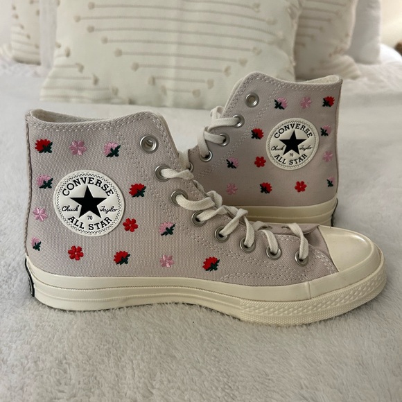 Converse Shoes - Chuck 70 Floral Embroidery Women’s High Top Shoe